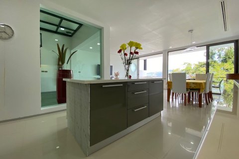 Adosado de 3 dormitorios en Patong, Tailandia № 134014 - foto 10