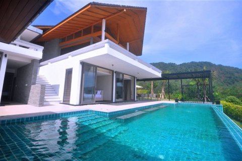 Chalet de 6 dormitorios en Kathu, Tailandia № 134016