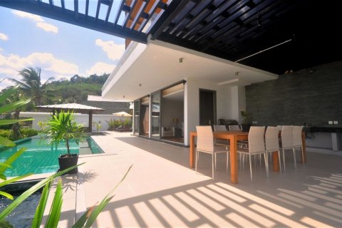 Chalet de 6 dormitorios en Kathu, Tailandia № 134016 - foto 14