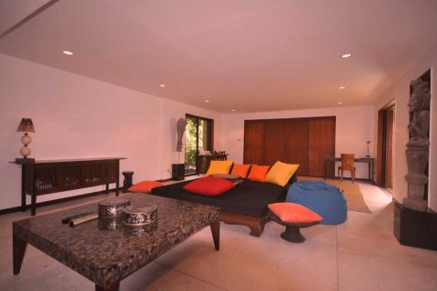 Chalet de 4 dormitorios en Kata, Tailandia № 134012 - foto 12