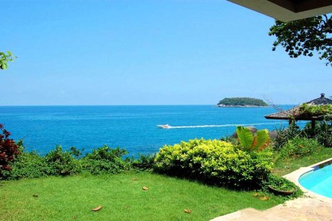 Chalet de 4 dormitorios en Kata, Tailandia № 134012 - foto 14