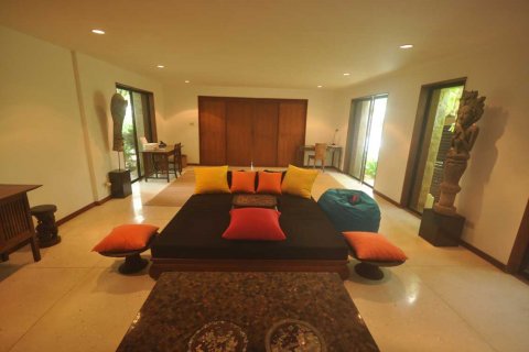 Chalet de 4 dormitorios en Kata, Tailandia № 134012 - foto 11