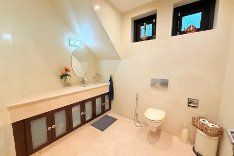 Chalet de 5 dormitorios en Hua Hin, Tailandia № 150202 - foto 10