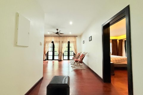 Chalet de 5 dormitorios en Hua Hin, Tailandia № 150202 - foto 16