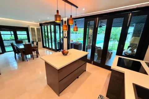 Chalet de 5 dormitorios en Hua Hin, Tailandia № 150202 - foto 4
