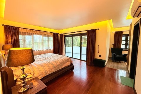 Chalet de 5 dormitorios en Hua Hin, Tailandia № 150202 - foto 20