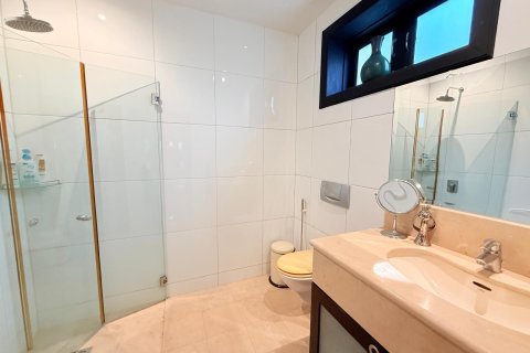 Chalet de 5 dormitorios en Hua Hin, Tailandia № 150202 - foto 12