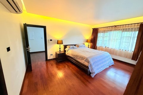 Chalet de 5 dormitorios en Hua Hin, Tailandia № 150202 - foto 21