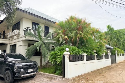 Chalet de 5 dormitorios en Hua Hin, Tailandia № 150202 - foto 19