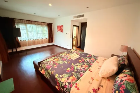 Chalet de 5 dormitorios en Hua Hin, Tailandia № 150202 - foto 24