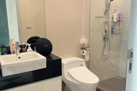Condominio de 2 dormitorios en Pattaya, Tailandia № 139703 - foto 2