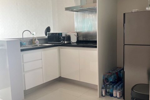 Condominio de 2 dormitorios en Pattaya, Tailandia № 139703 - foto 4