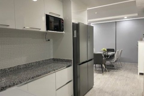 Condominio de 2 dormitorios en Bangkok, Tailandia № 143067 - foto 8