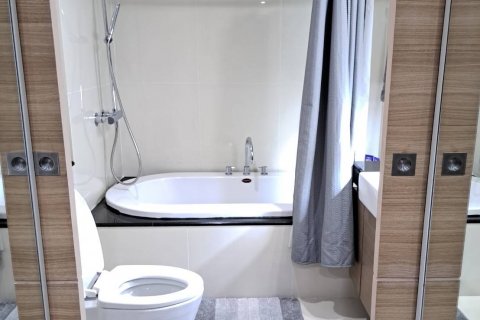 Condominio de 2 dormitorios en Bangkok, Tailandia № 143067 - foto 6