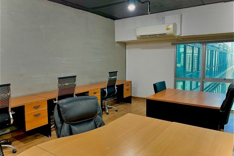 Gewerbeimmobilie in Bangkok, Thailand 125 m2 № 143046 - Foto 4
