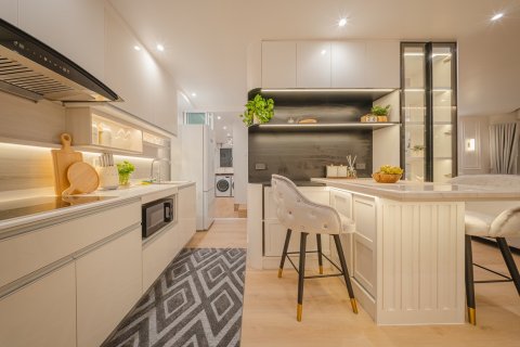 Condominio de 2 dormitorios en Bangkok, Tailandia № 143050 - foto 15