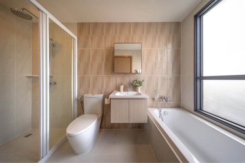 Condominio de 2 dormitorios en Phra Khanong, Bangkok, Tailandia № 143045 - foto 8