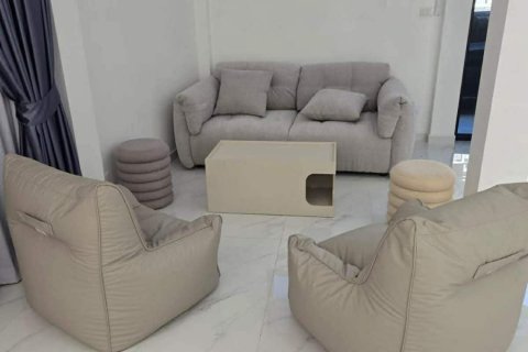 Casa de 4 dormitorios en Pattaya, Tailandia № 183061 - foto 14