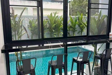Casa de 4 dormitorios en Pattaya, Tailandia № 183061 - foto 11