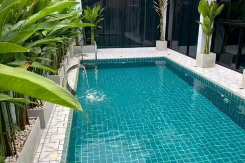 Casa de 4 dormitorios en Pattaya, Tailandia № 183061 - foto 5