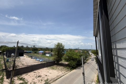 Condominio de 4 dormitorios en Pattaya, Tailandia № 183059 - foto 3