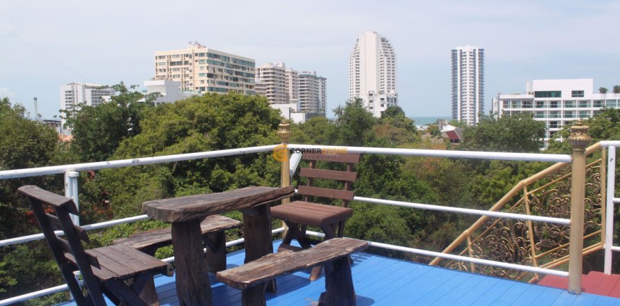 Estudio en Chonburi, Tailandia № 150394