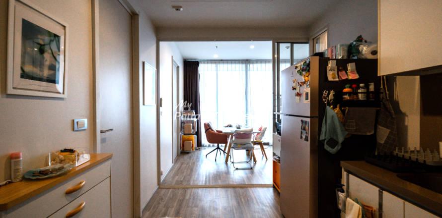 Condominio de 2 dormitorios en Bang Lamung, Tailandia № 150396