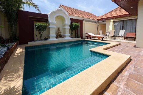 Casa de 2 dormitorios en Pattaya, Tailandia № 157472 - foto 8