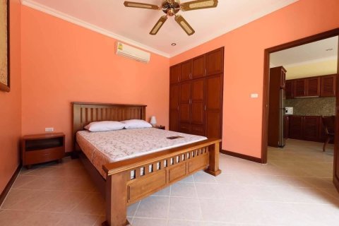 Casa de 2 dormitorios en Pattaya, Tailandia № 157472 - foto 4