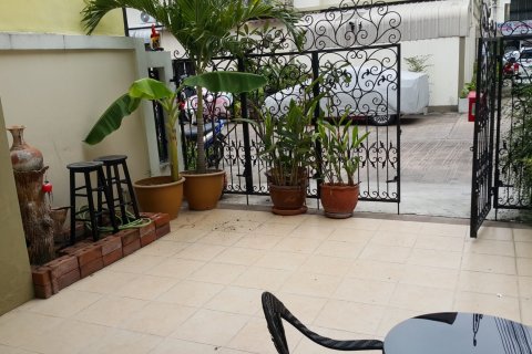 Casa de 2 dormitorios en Pattaya, Tailandia № 157471 - foto 2