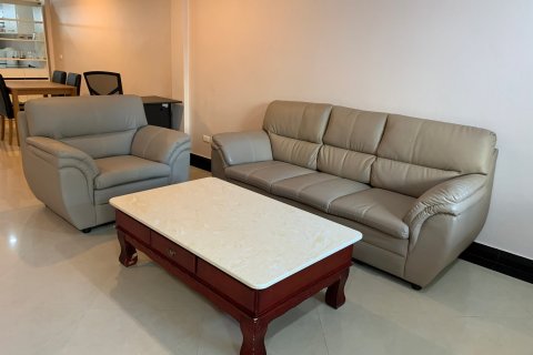 Casa de 2 dormitorios en Pattaya, Tailandia № 157471 - foto 18