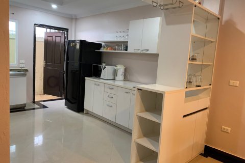 Casa de 2 dormitorios en Pattaya, Tailandia № 157471 - foto 14