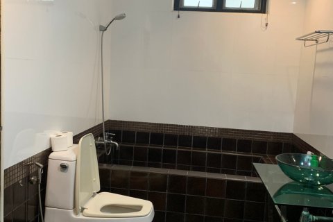 Casa de 3 dormitorios en Pattaya, Tailandia № 157473 - foto 12