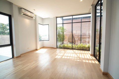 Haus in Bangkok, Thailand 6 Schlafzimmer № 157474 - Foto 19