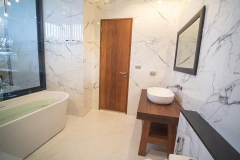 Haus in Bangkok, Thailand 6 Schlafzimmer № 157474 - Foto 15