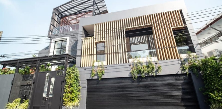 Haus in Bangkok, Thailand 6 Schlafzimmer № 157474