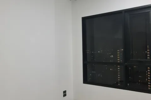 Studio dans le Condo à Watthana, Bangkok, Thaïlande  № 161584 - photo 2