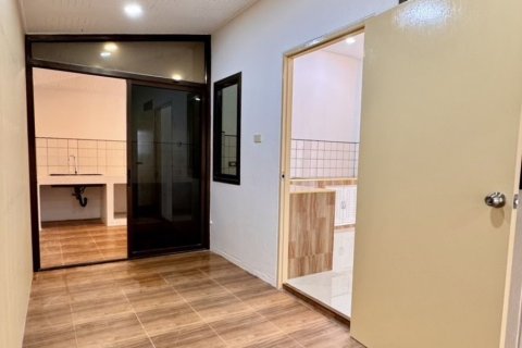 House in Phuket, Thailand 4 bedrooms № 161581 - photo 12