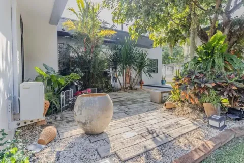 Chalet de 3 dormitorios en Chiang Mai, Tailandia № 162786 - foto 11