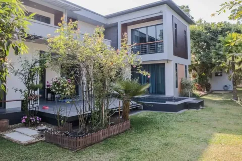 Chalet de 3 dormitorios en Chiang Mai, Tailandia № 162786 - foto 13