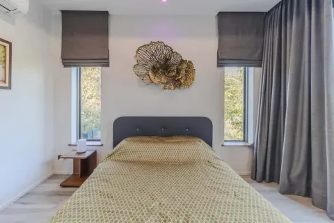 Chalet de 3 dormitorios en Chiang Mai, Tailandia № 162786 - foto 3