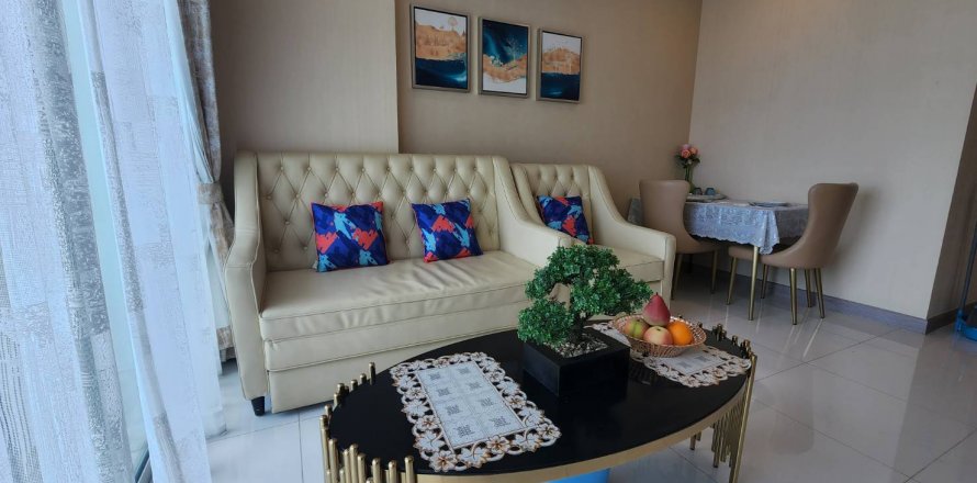 Condominio de 2 dormitorios en Pattaya, Tailandia en The Riviera Wongamat Beach № 54021