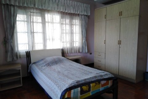 Casa de 4 dormitorios en Pattaya, Tailandia № 54018 - foto 19