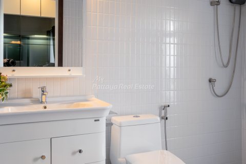 Casa de 3 dormitorios en Bang Lamung, Tailandia № 202284 - foto 15
