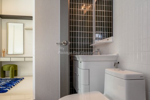 Casa de 3 dormitorios en Bang Lamung, Tailandia № 202284 - foto 10