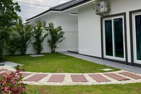 Casa de 3 dormitorios en Bang Lamung, Tailandia № 202283 - foto 8
