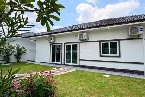 Casa de 3 dormitorios en Bang Lamung, Tailandia № 202283 - foto 5