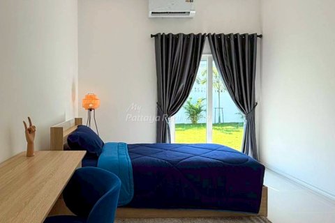 Casa de 3 dormitorios en Bang Lamung, Tailandia № 202283 - foto 16