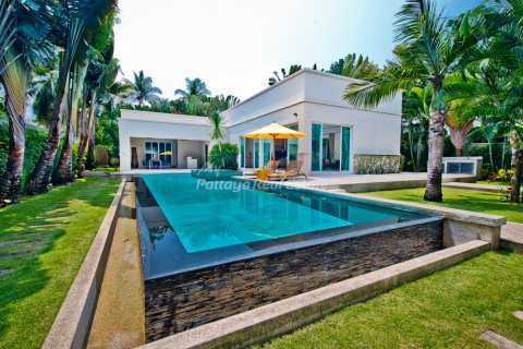 Haus in Bang Lamung, Thailand 3 Schlafzimmer № 202280