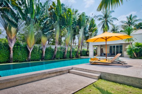 Casa de 3 dormitorios en Bang Lamung, Tailandia № 202280 - foto 4